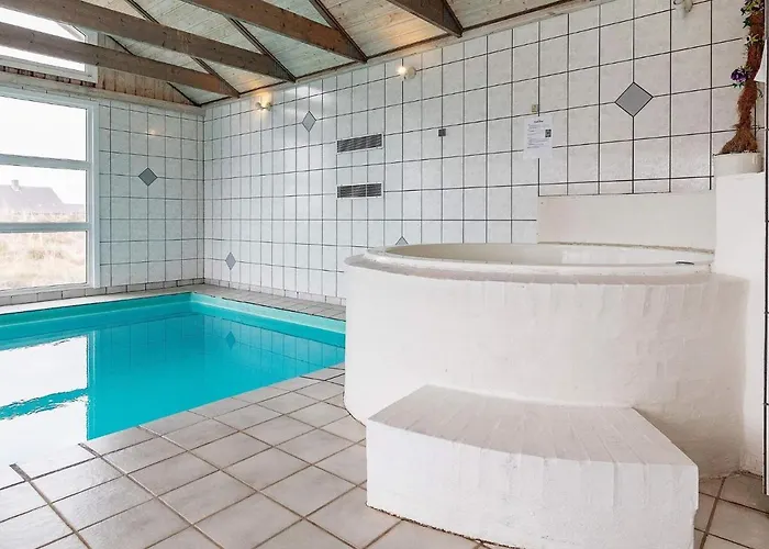 8 Person In Blavand-by Traum ブラーバンド